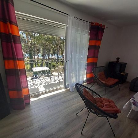 Dinka'S Apartment 스타리 그라드 외부 사진